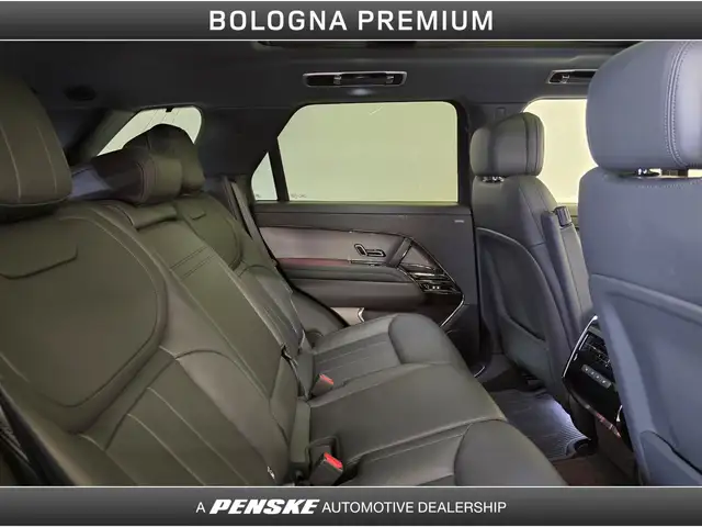 Land Rover Range Rover Sport view 5