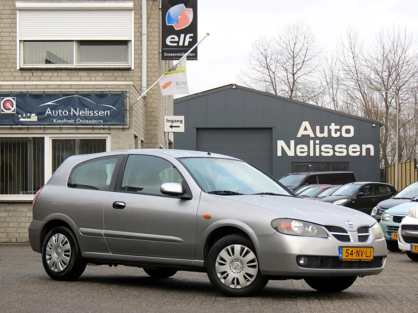 Nissan Almera 1.5 Acenta | AIRCO | NIEUWE APK T/M 14-03-2027 | S Grau - 2