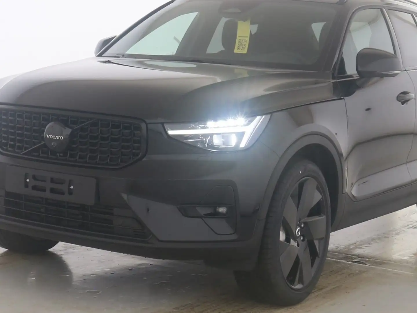 Volvo XC40 B3 Ultra Black Edition ACC 360° PIXEL LED Schwarz - 2