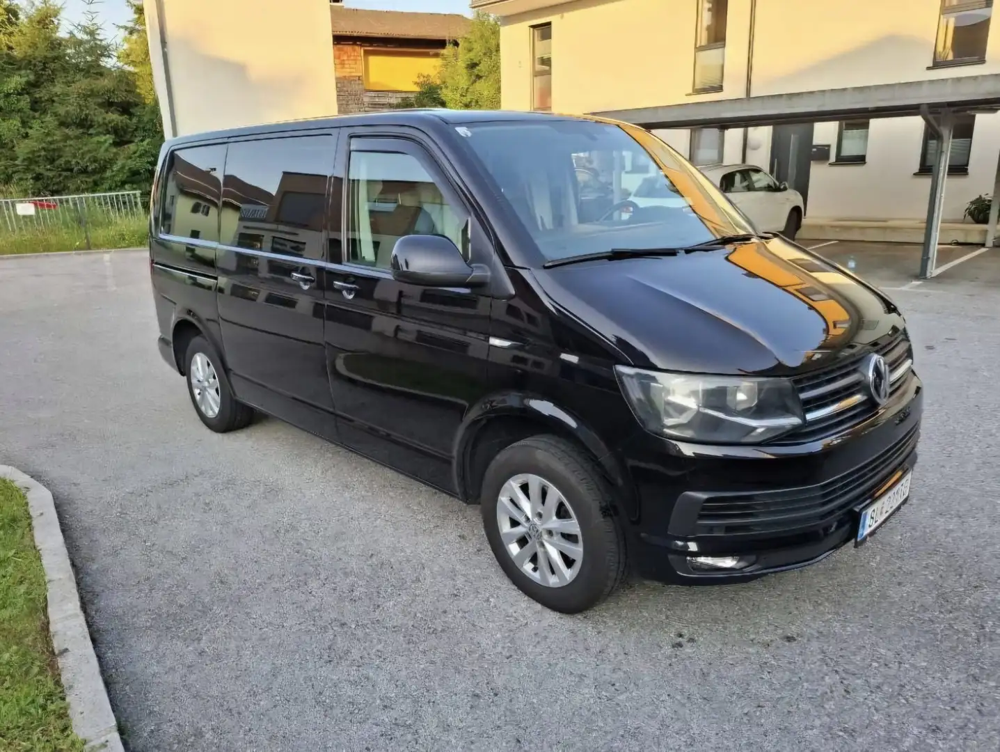 Volkswagen T6 Transporter 2.0 TDI - 2