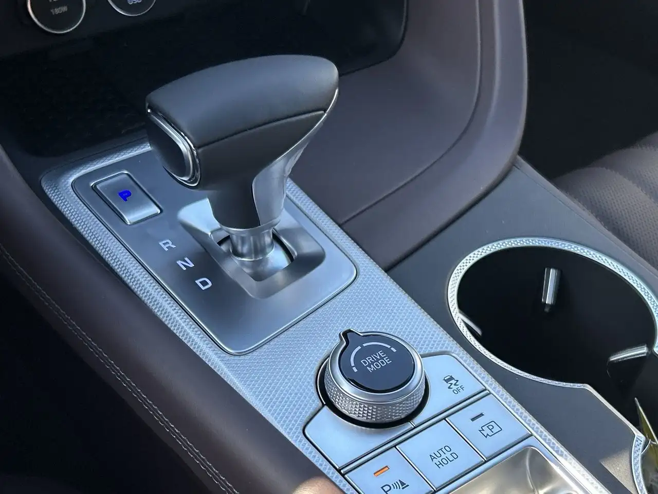 Genesis G70 снимка Genesis G70