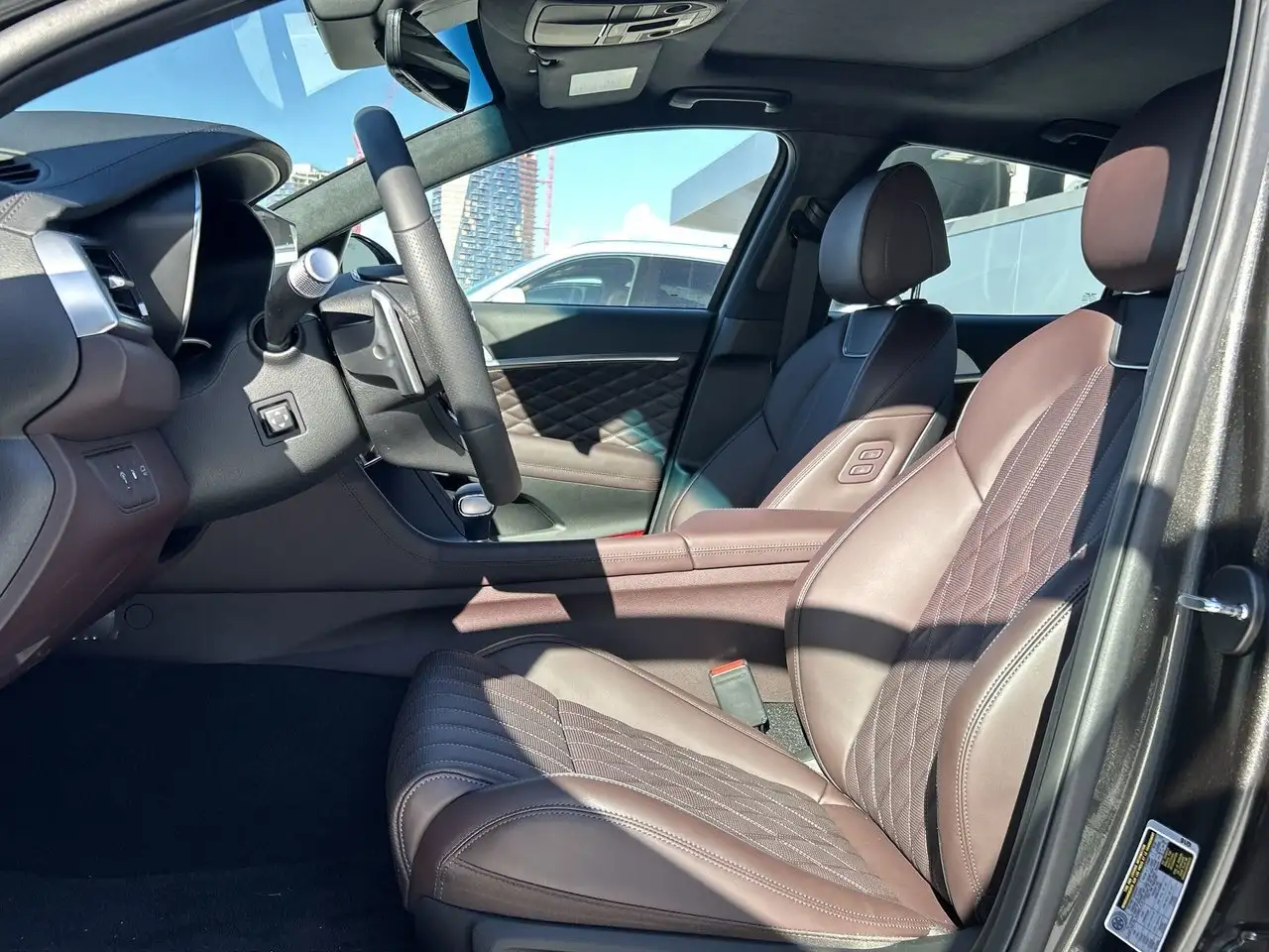 Genesis G70 снимка Genesis G70
