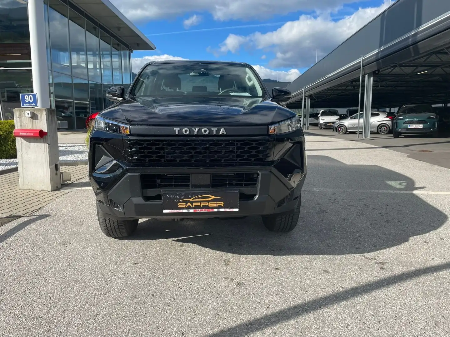 Toyota Hilux DK Duty 2,8L Gewerbewochen Schwarz - 2