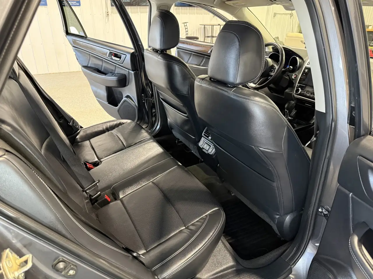 Subaru OUTBACK fotografie Subaru OUTBACK