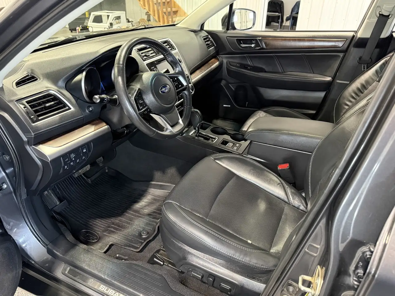 Subaru OUTBACK fotografie Subaru OUTBACK