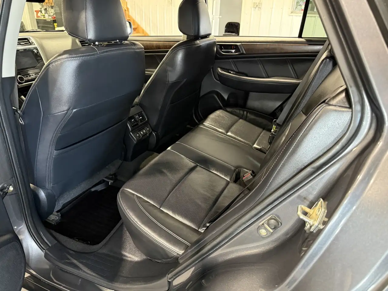 Subaru OUTBACK fotografie Subaru OUTBACK
