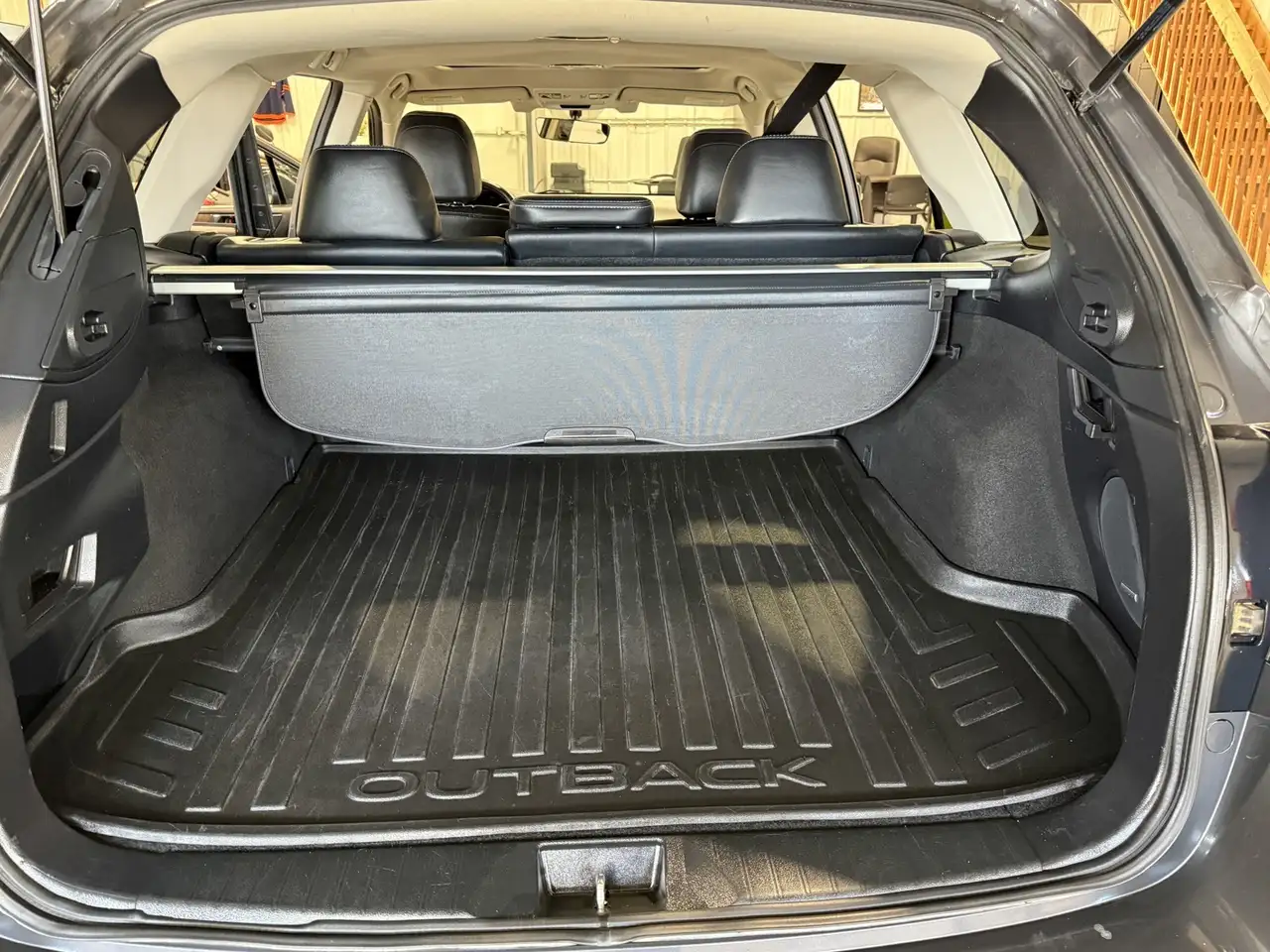Subaru OUTBACK fotografie Subaru OUTBACK