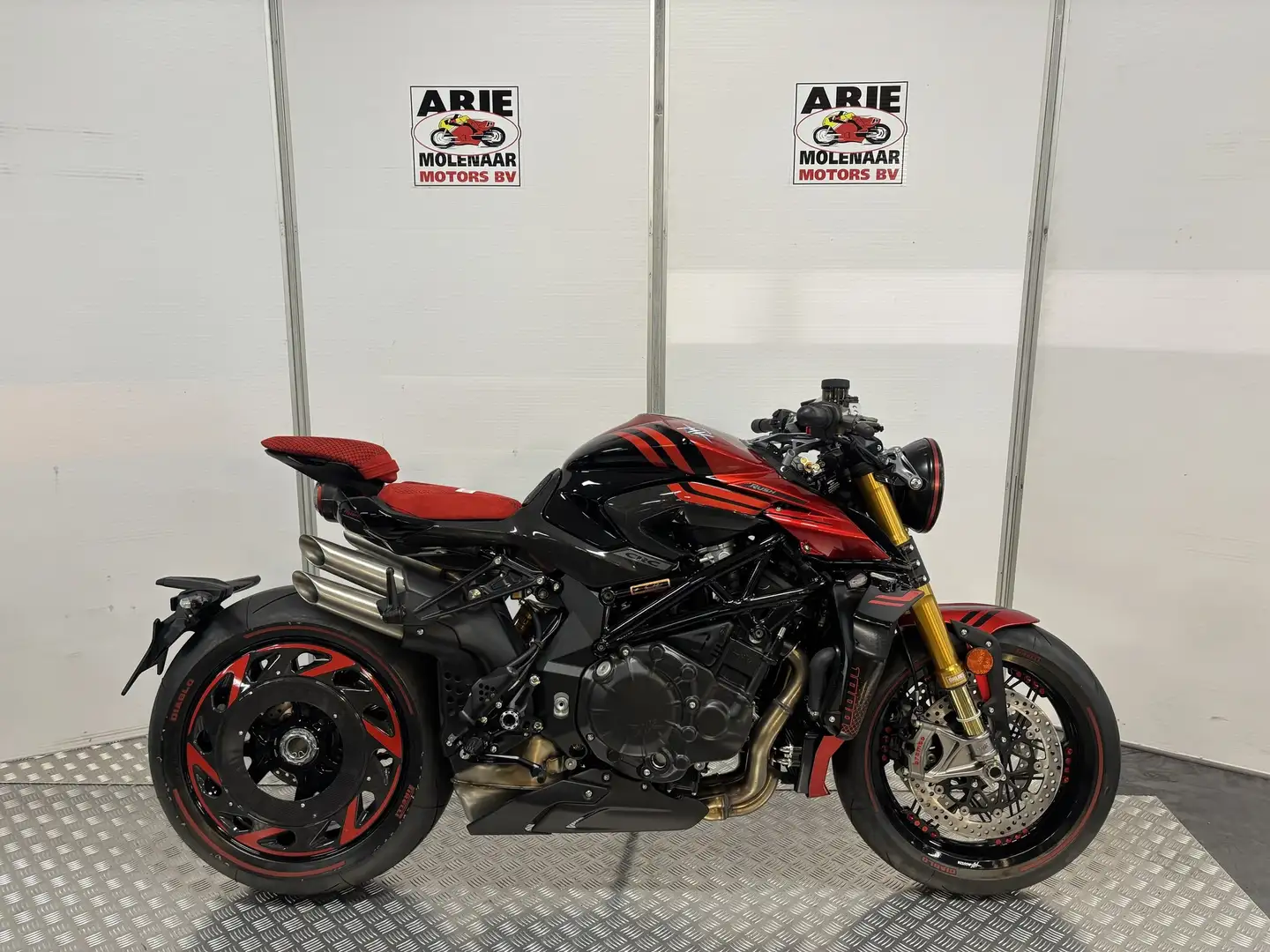 MV Agusta Rush Rouge - 2