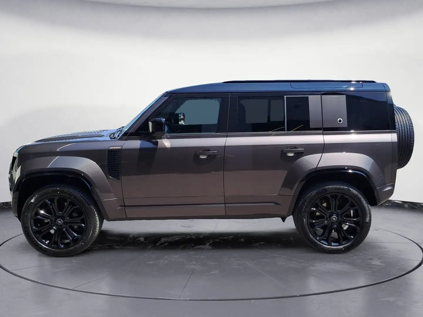 Land Rover Defender 110 P635 OCTA AHK elektrisch ein- und a Grijs - 2