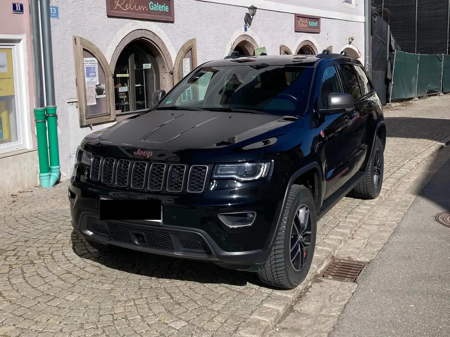 Jeep Grand Cherokee 3.0I CRD Multijet Trailhawk Schwarz - 1