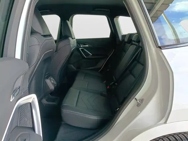 BMW X1 view 9
