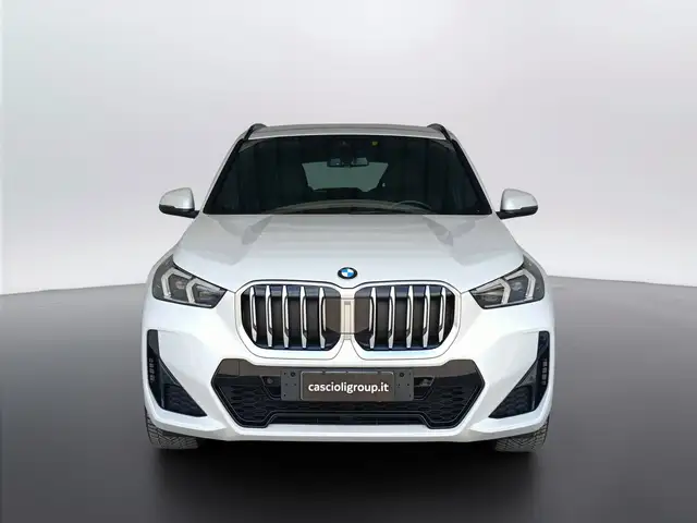 BMW X1 view 2