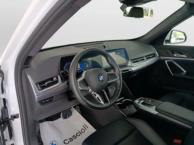 BMW X1 view 7