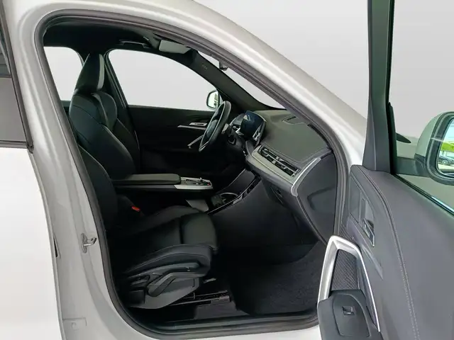 BMW X1 view 11