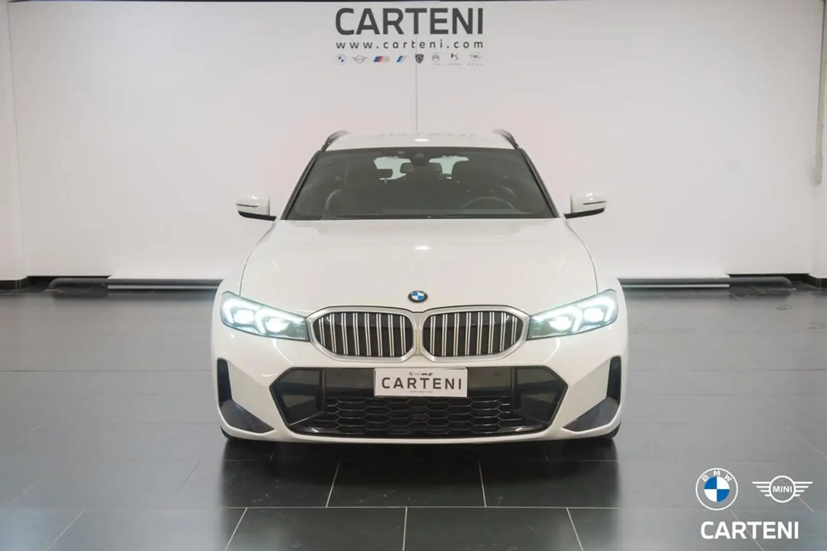 BMW 318 d Touring mhev 48V Msport auto Wit - 2