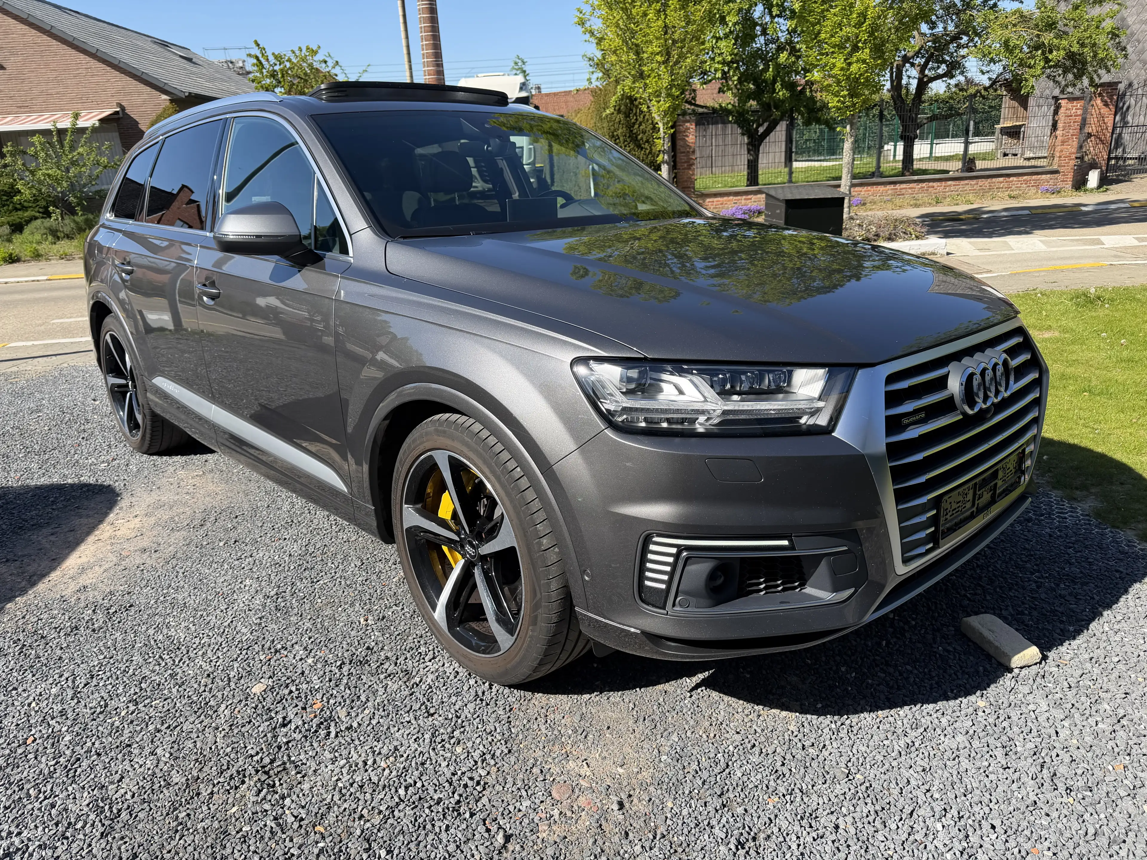 Audi Q7 e-tron Audi Q7 e-tron - S-LINE*PANO*MATRIX*SOFTCLOSE*HU