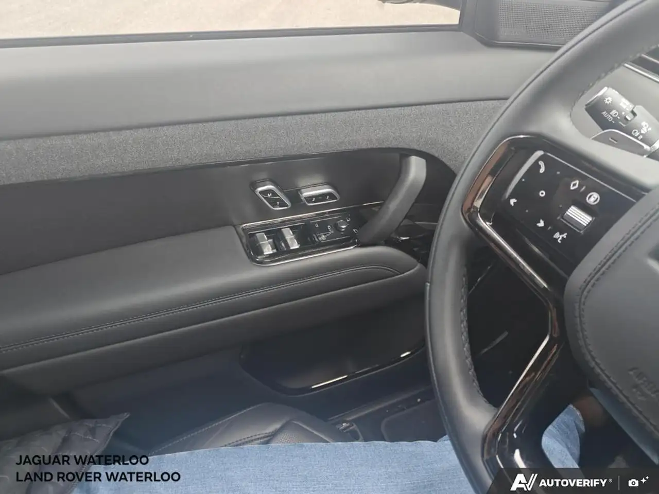 Land Rover Range Rover Sport снимка Land Rover Range Rover Sport