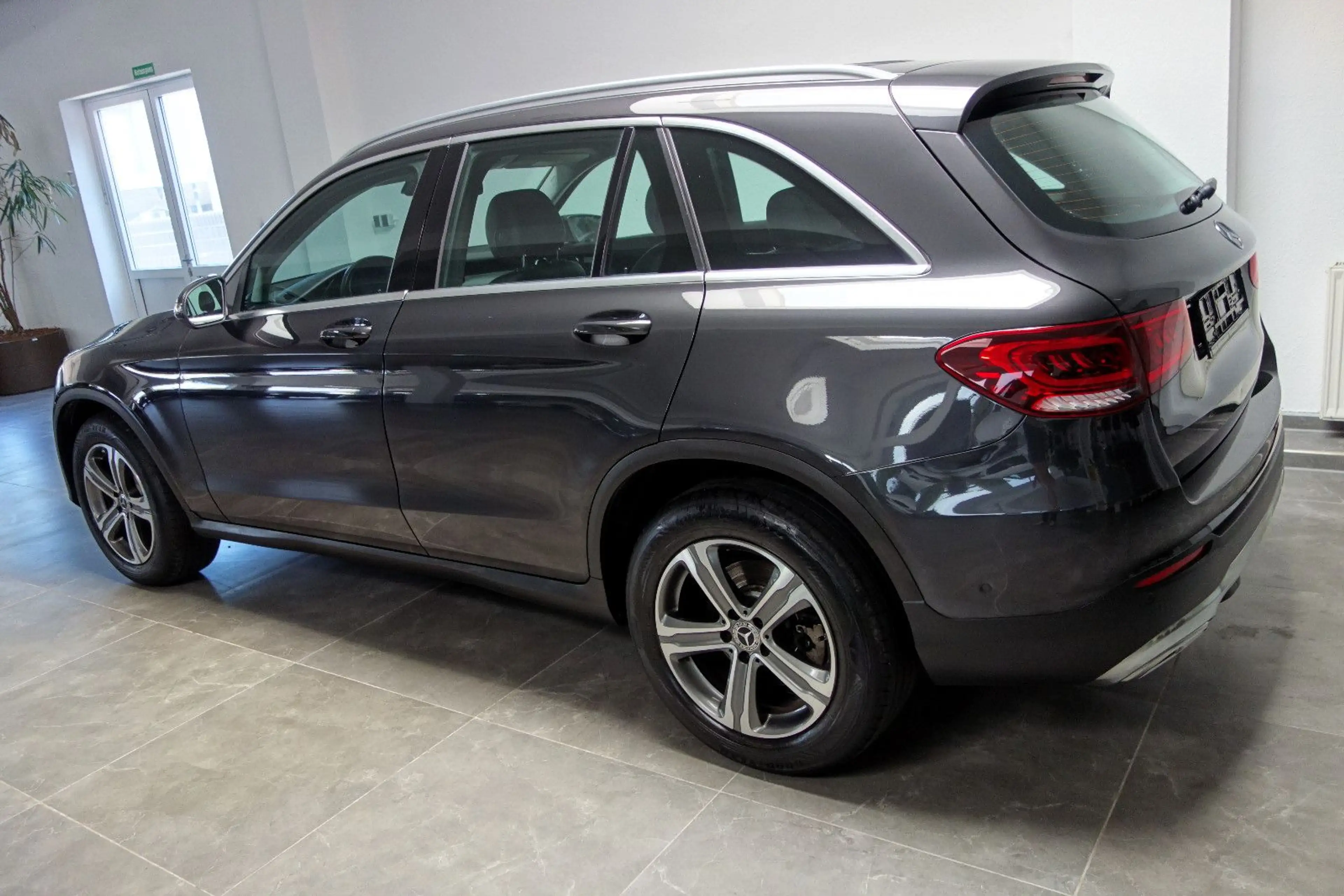 Mercedes-Benz GLC 220 d 9G/Leder/Kamera/LED/MBUX/18 Sportpaket — photo 6