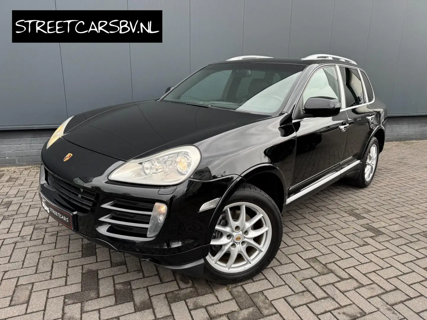 Porsche Cayenne 3.6 facelift! Prachtige Youngtimer! Rijd Perfect! Zwart - 1