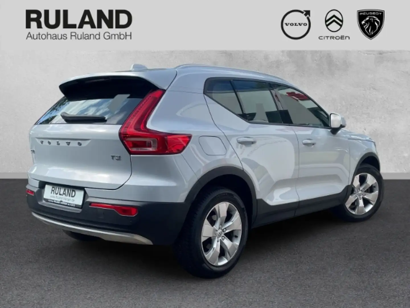 Volvo XC40 Momentum Pro 2WD T3 Navi digitales Cockpit Soundsy Silber - 2