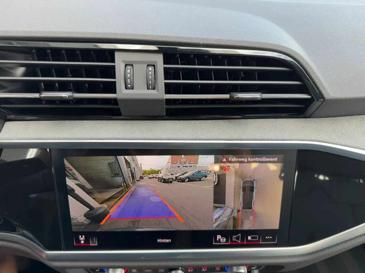 Audi Q3 35 TFSI S-TR ADVANCED LED+NAVI+SHZ+GRA+360°, миниатюра 17
