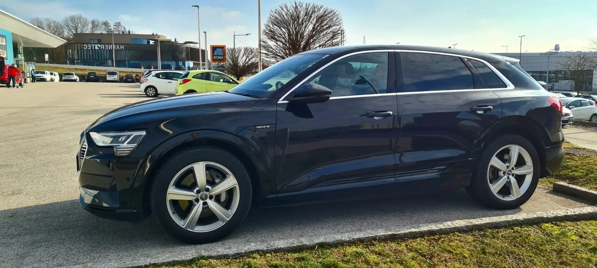 Audi e-tron 50 quattro - 1