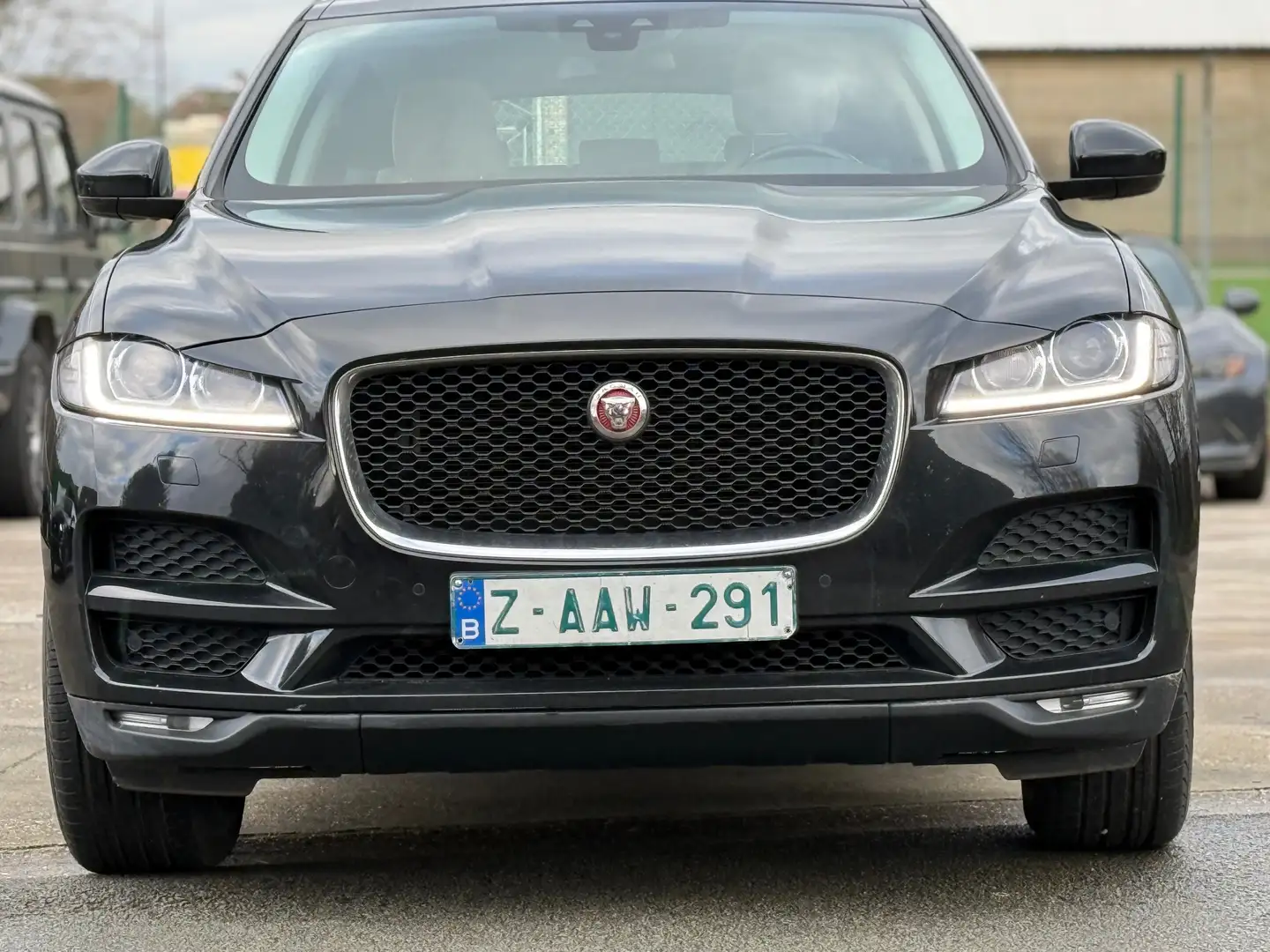Jaguar F-Pace 2.0 D AWD Prestige-Pano-Led-Navi-Camera-Trekhaak Negro - 1