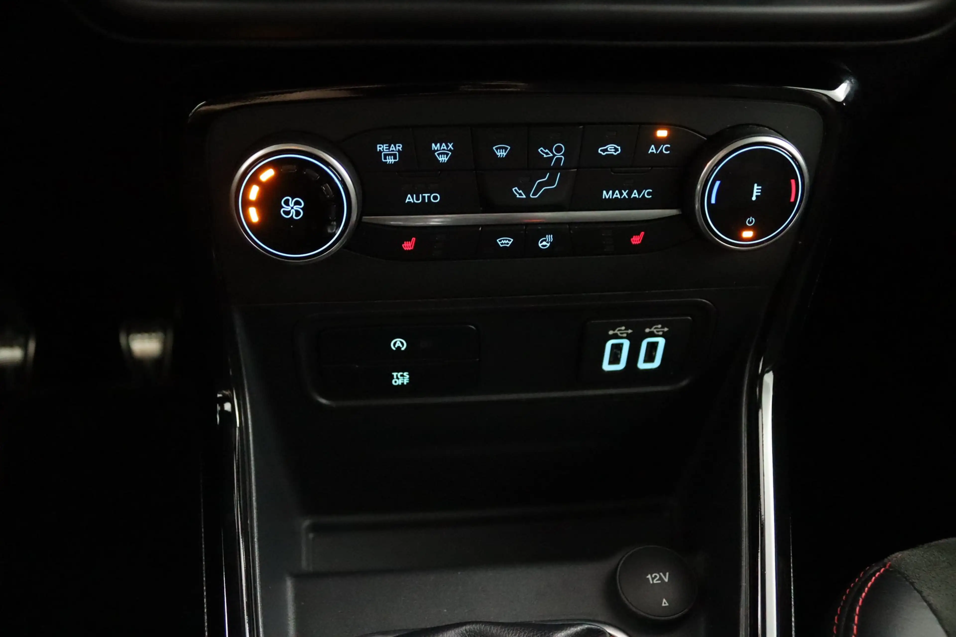 Ford EcoSport 1.0 EcoBoost ST-Line | Winterpack | Cruise Control — photo 8