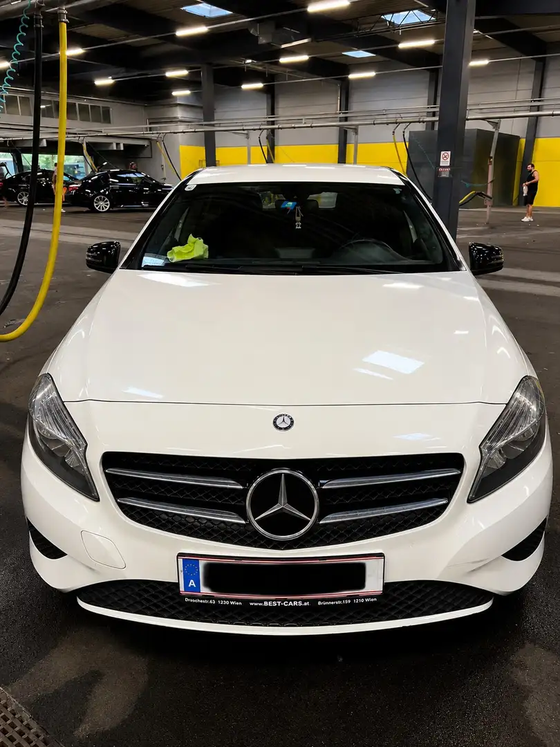 Mercedes-Benz A 180 BlueEfficiency Edition Weiß - 1