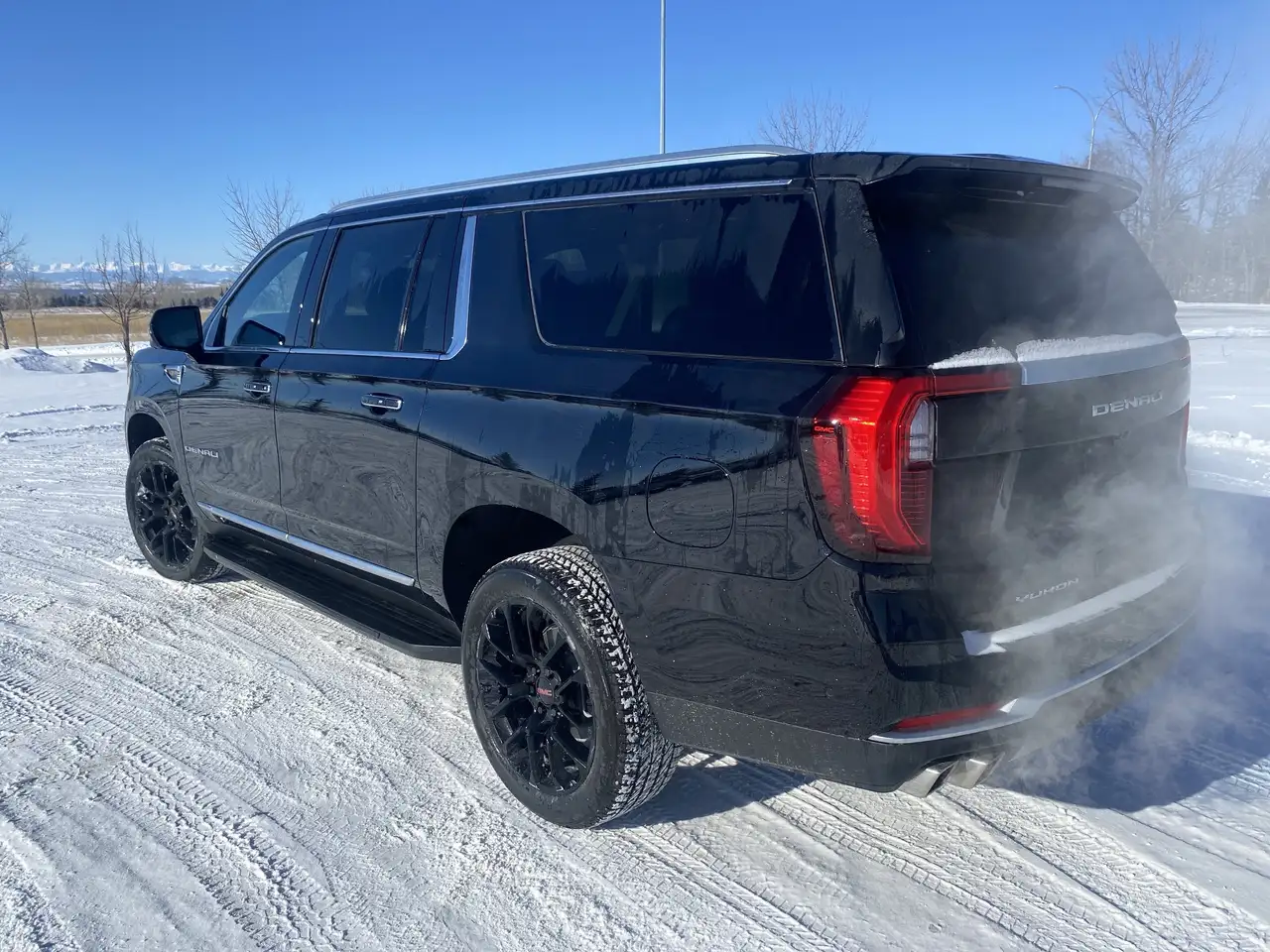 GMC Yukon снимка GMC Yukon