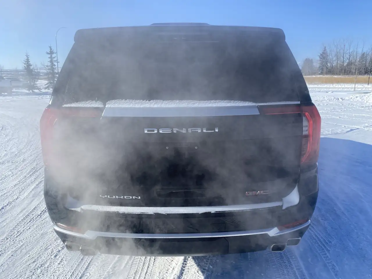 GMC Yukon снимка GMC Yukon