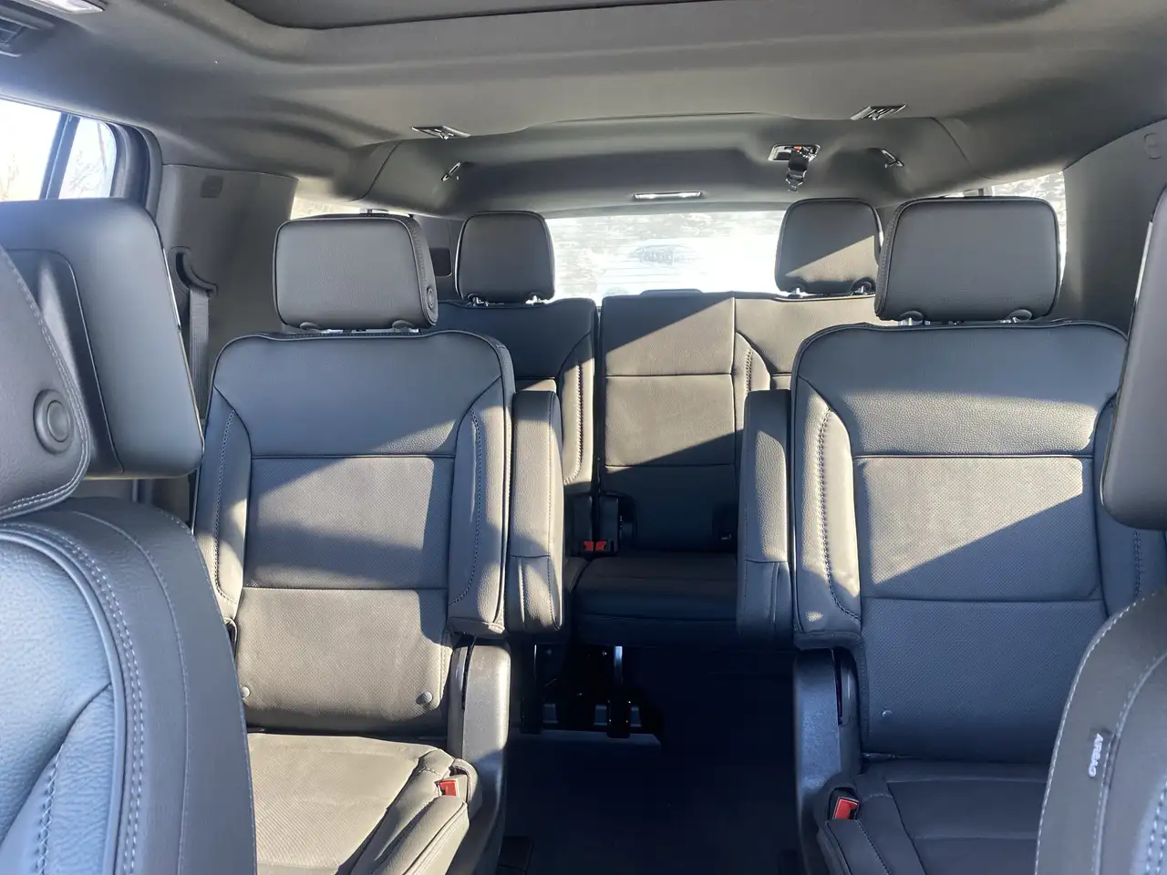 GMC Yukon снимка GMC Yukon