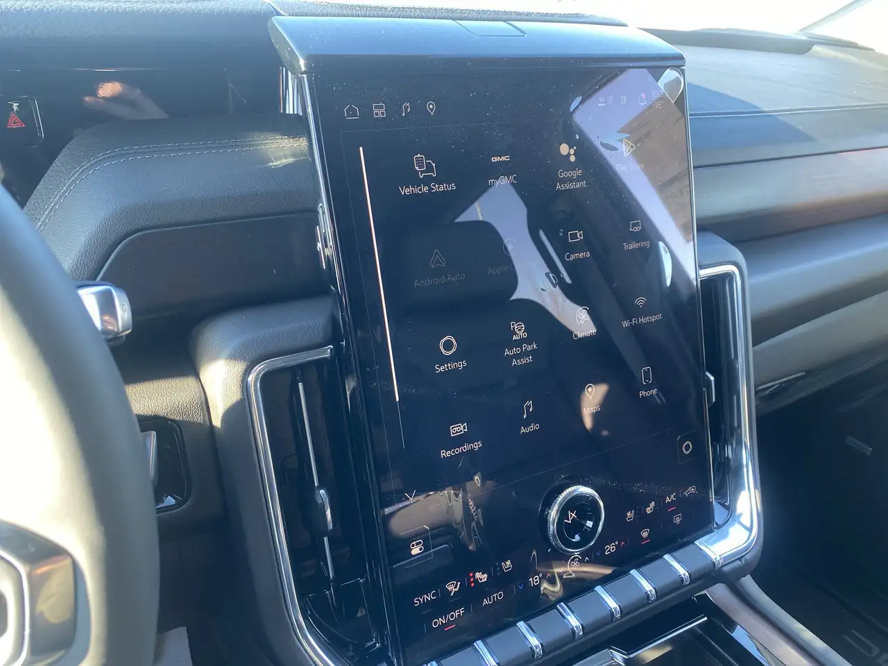 GMC Yukon снимка GMC Yukon