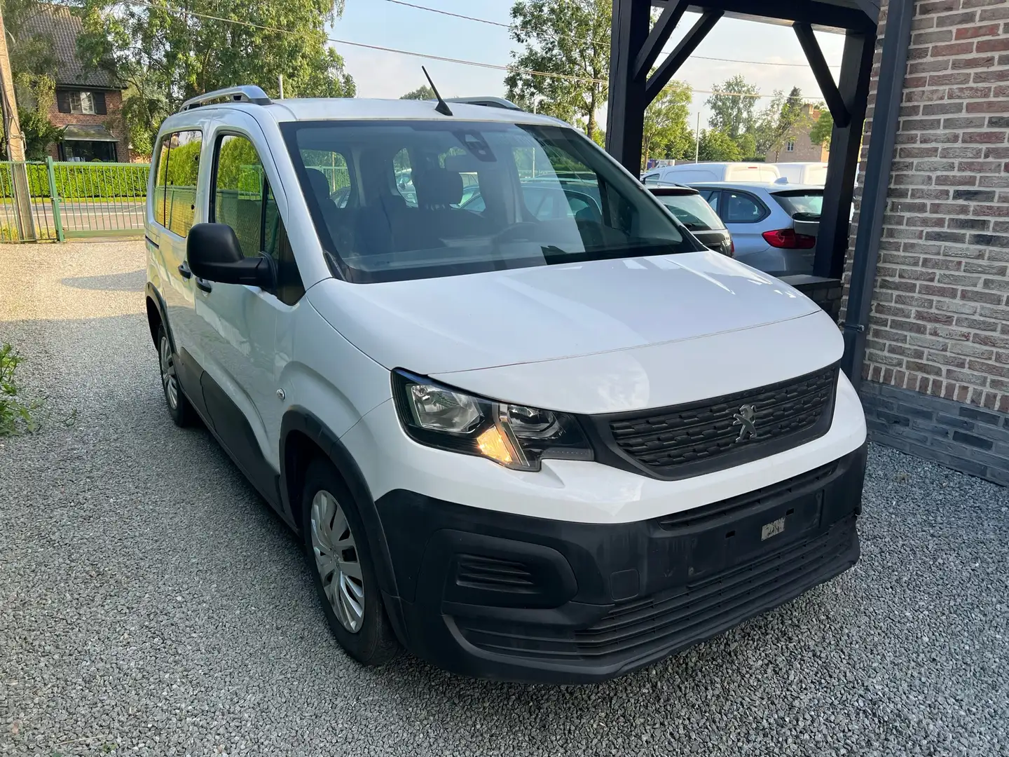 Peugeot Rifter 1.5 BlueHDi Standard Active Wit - 1