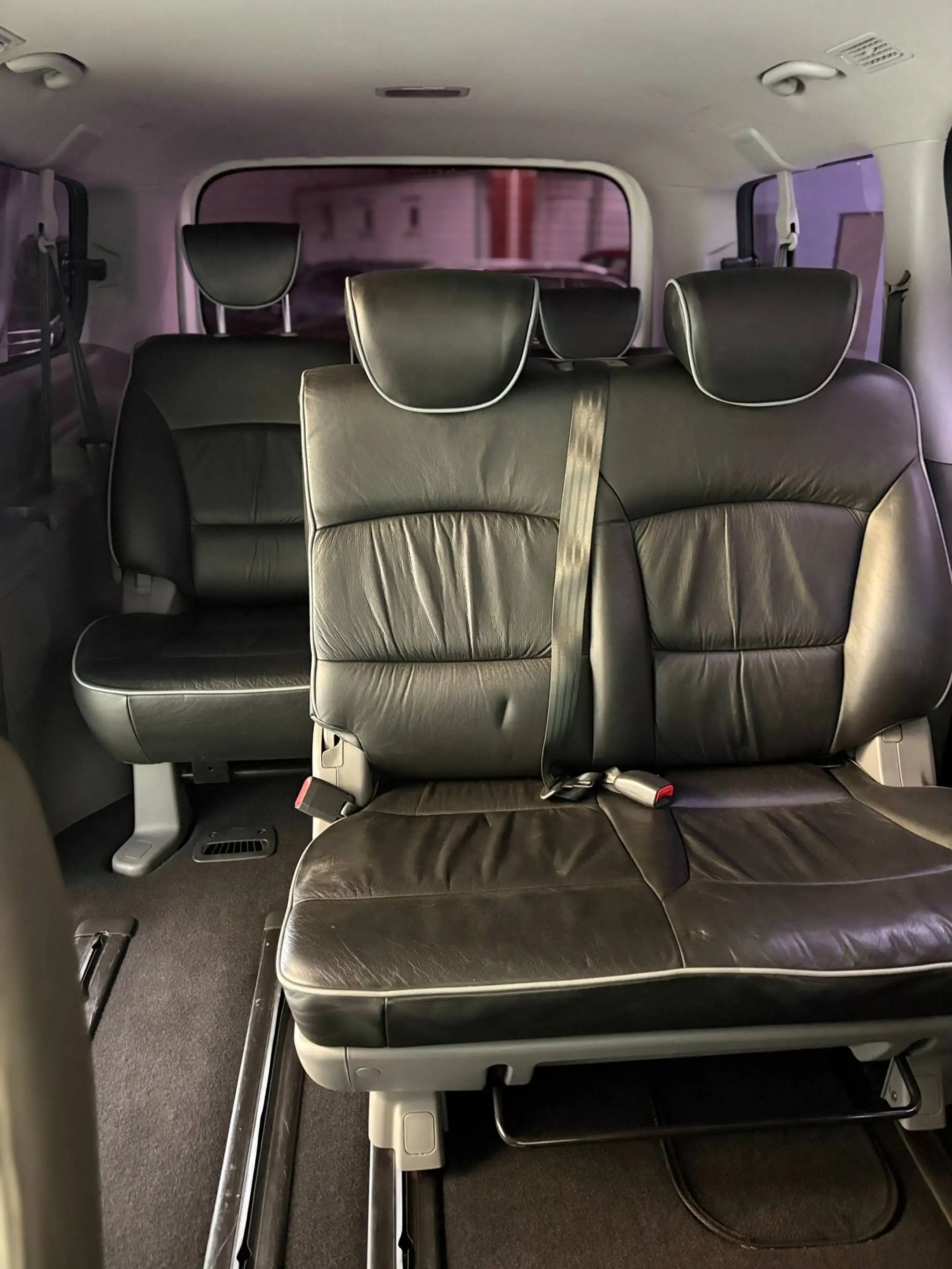 Hyundai H-1 Grand Starex — photo 13