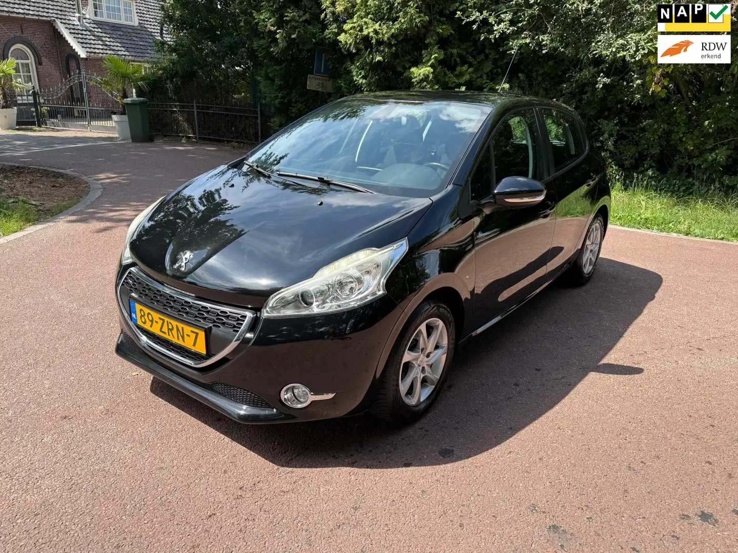 Peugeot 208 1.0 VTi Active / Navi / Airco / NAP / 5d / Aux / P Nero - 1