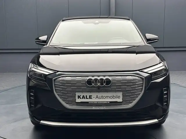 Audi Q4 E-Tron view 8
