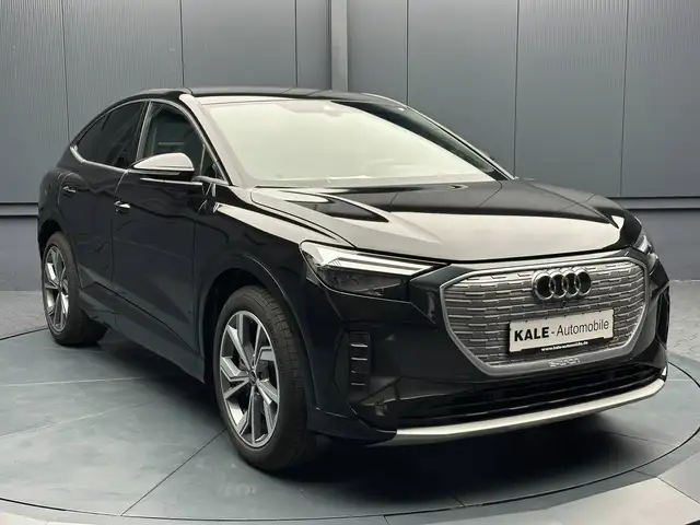 Audi Q4 E-Tron view 7