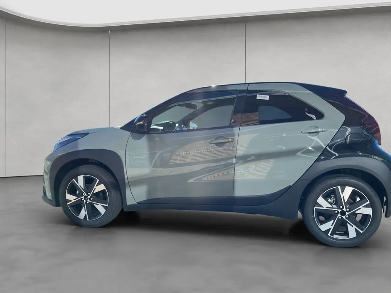 Toyota Aygo X X 1,5 Hybrid Teamplayer Sitzheizung 2