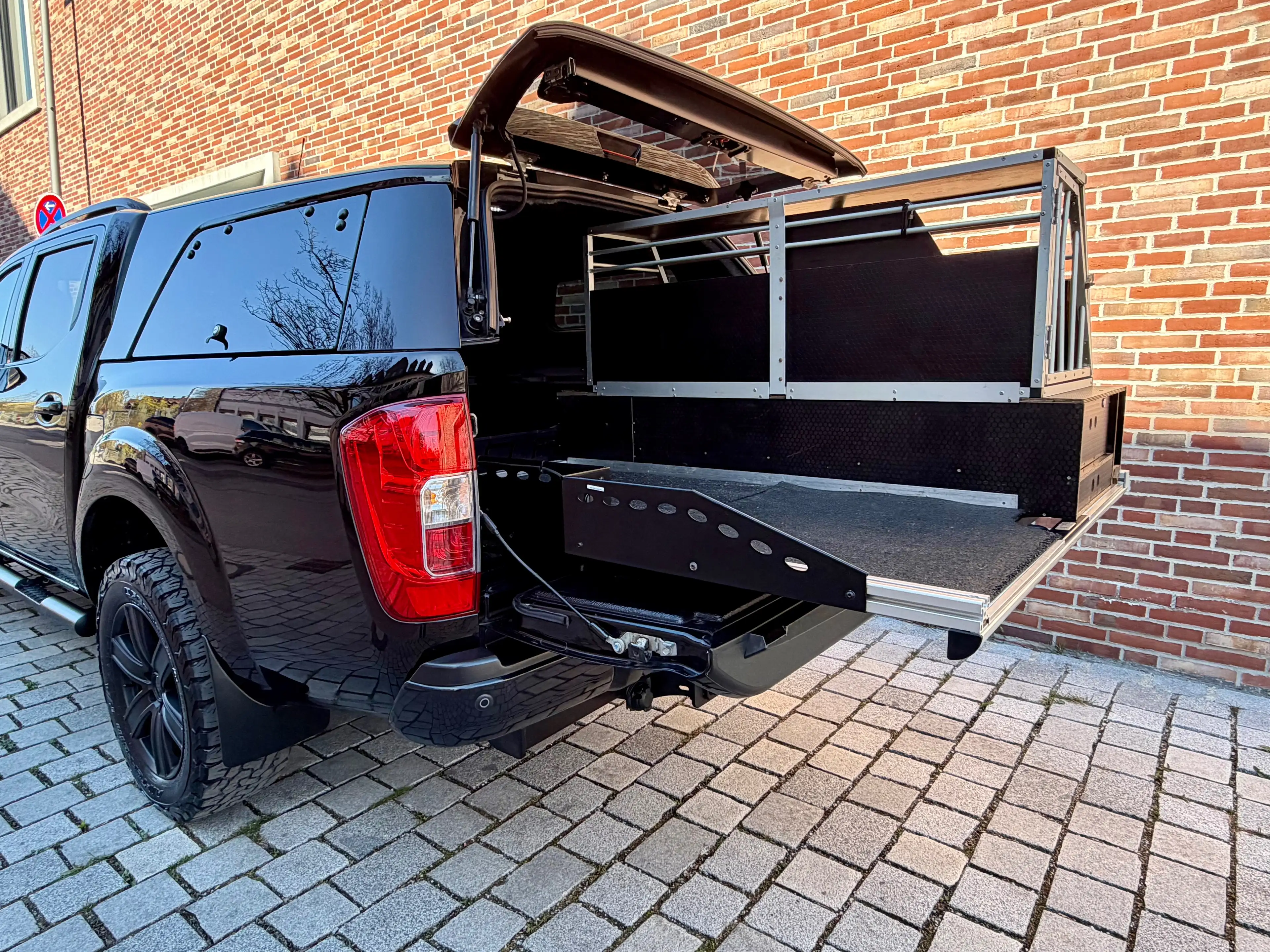 Nissan Navara N-Guard SONDERMODELL mit HARDTOP — photo 2