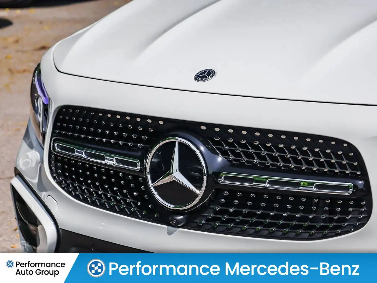 Mercedes-Benz GLB photo Mercedes-Benz GLB