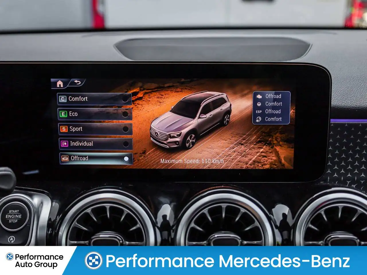 Mercedes-Benz GLB photo Mercedes-Benz GLB