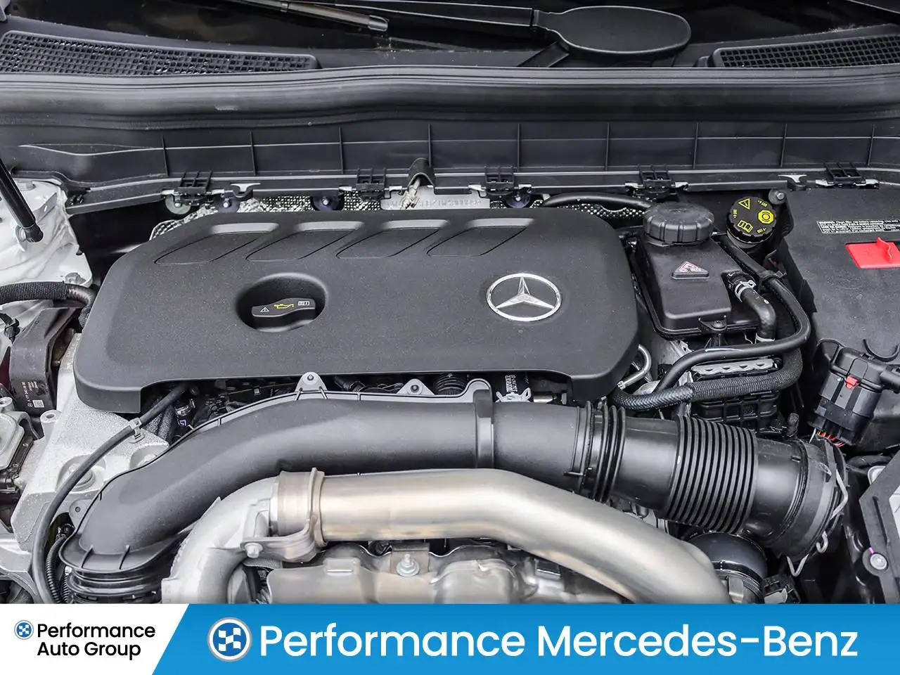 Mercedes-Benz GLB photo Mercedes-Benz GLB