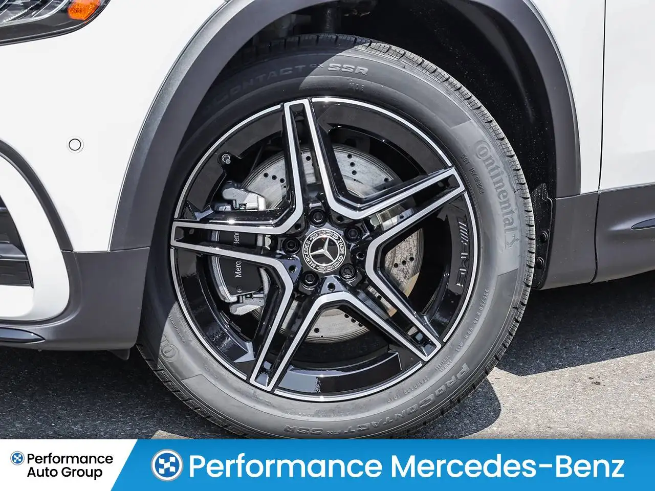 Mercedes-Benz GLB photo Mercedes-Benz GLB