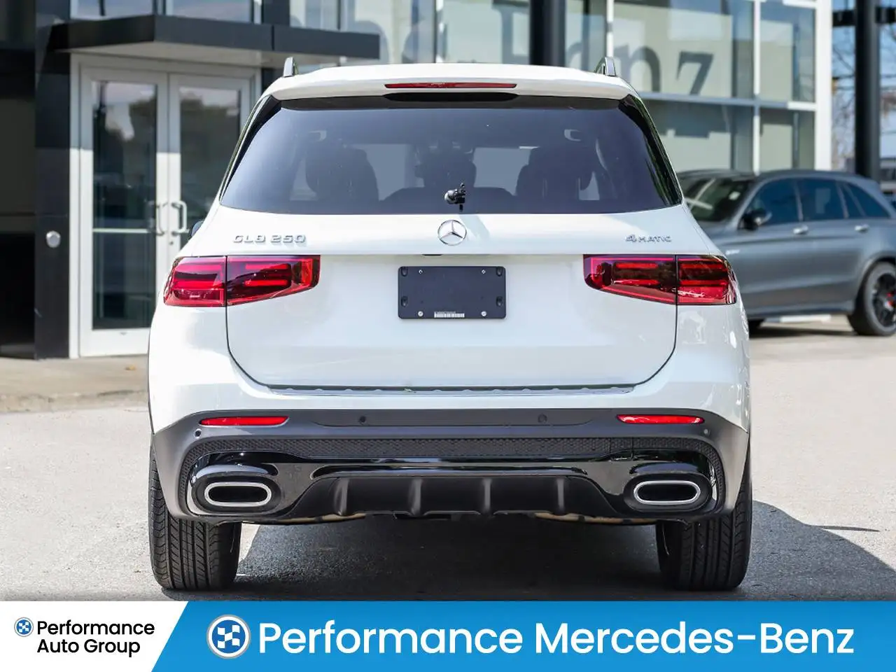 Mercedes-Benz GLB photo Mercedes-Benz GLB