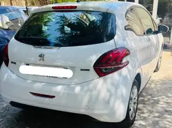 Peugeot 208 1.6 BlueHDi 75ch BVM5 Active