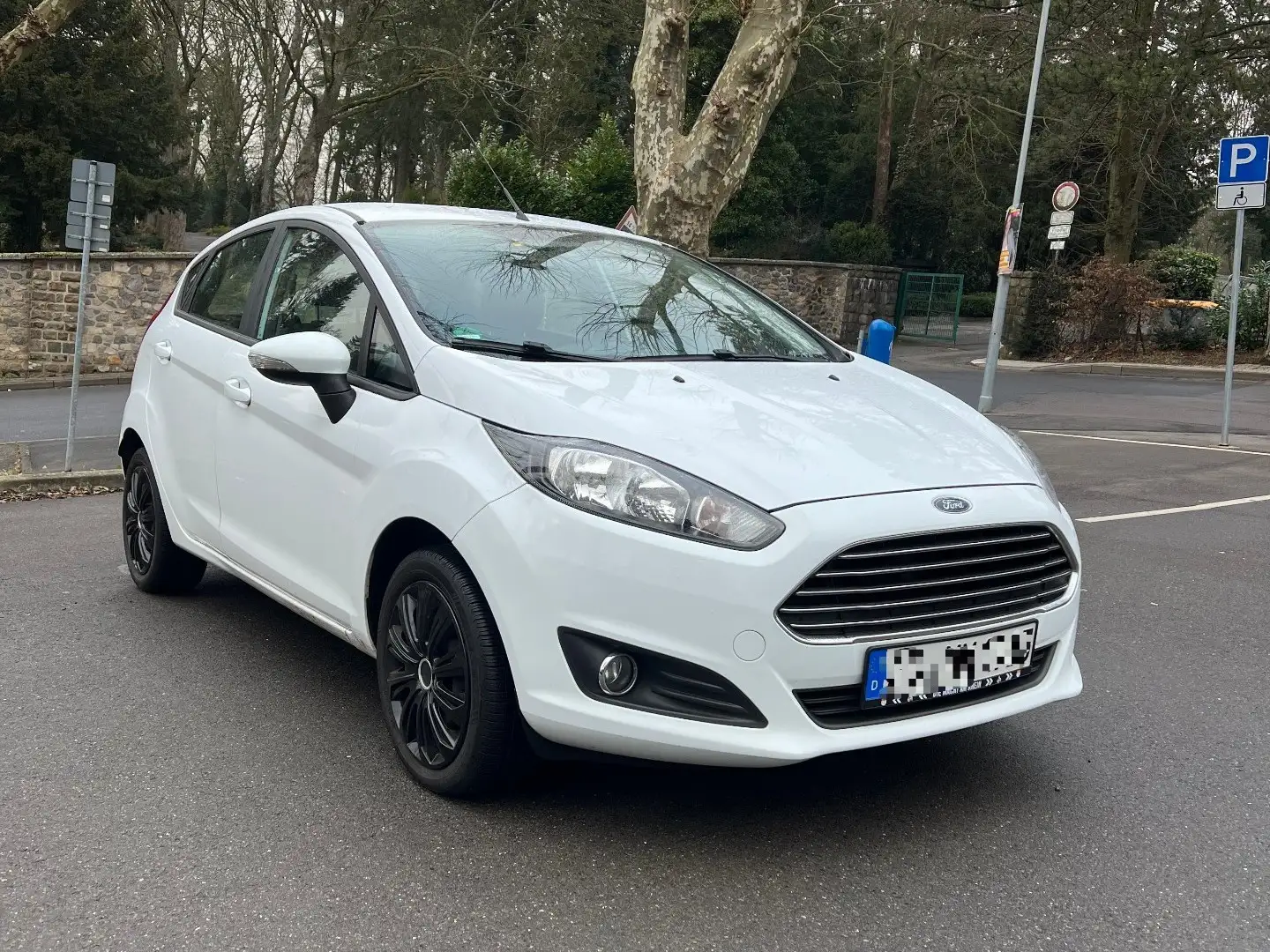 Ford Fiesta Trend Weiß - 1