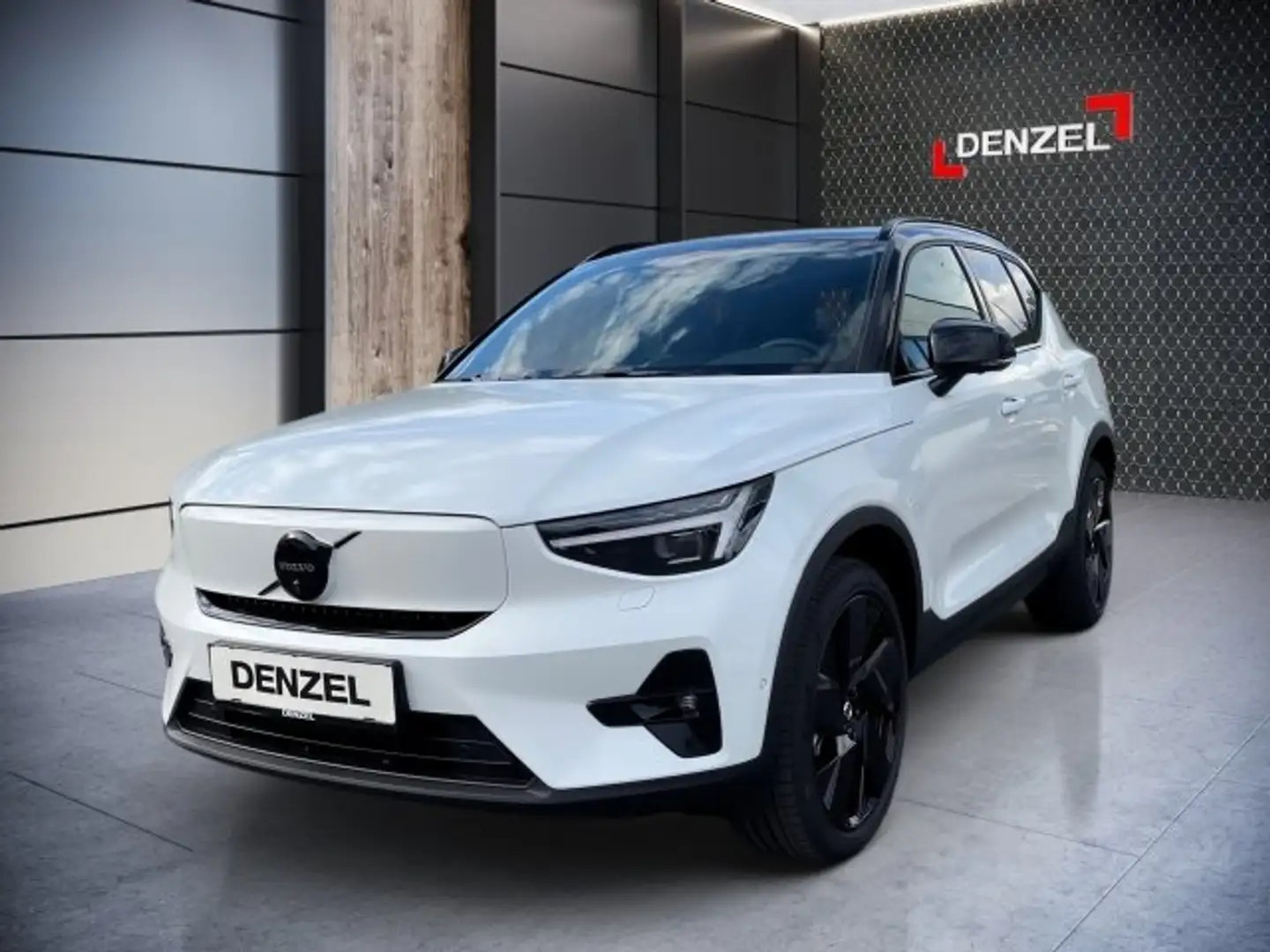 Volvo EX40 Black Edition Ultra, Twin Motor, Vollelektrisch Weiß - 2