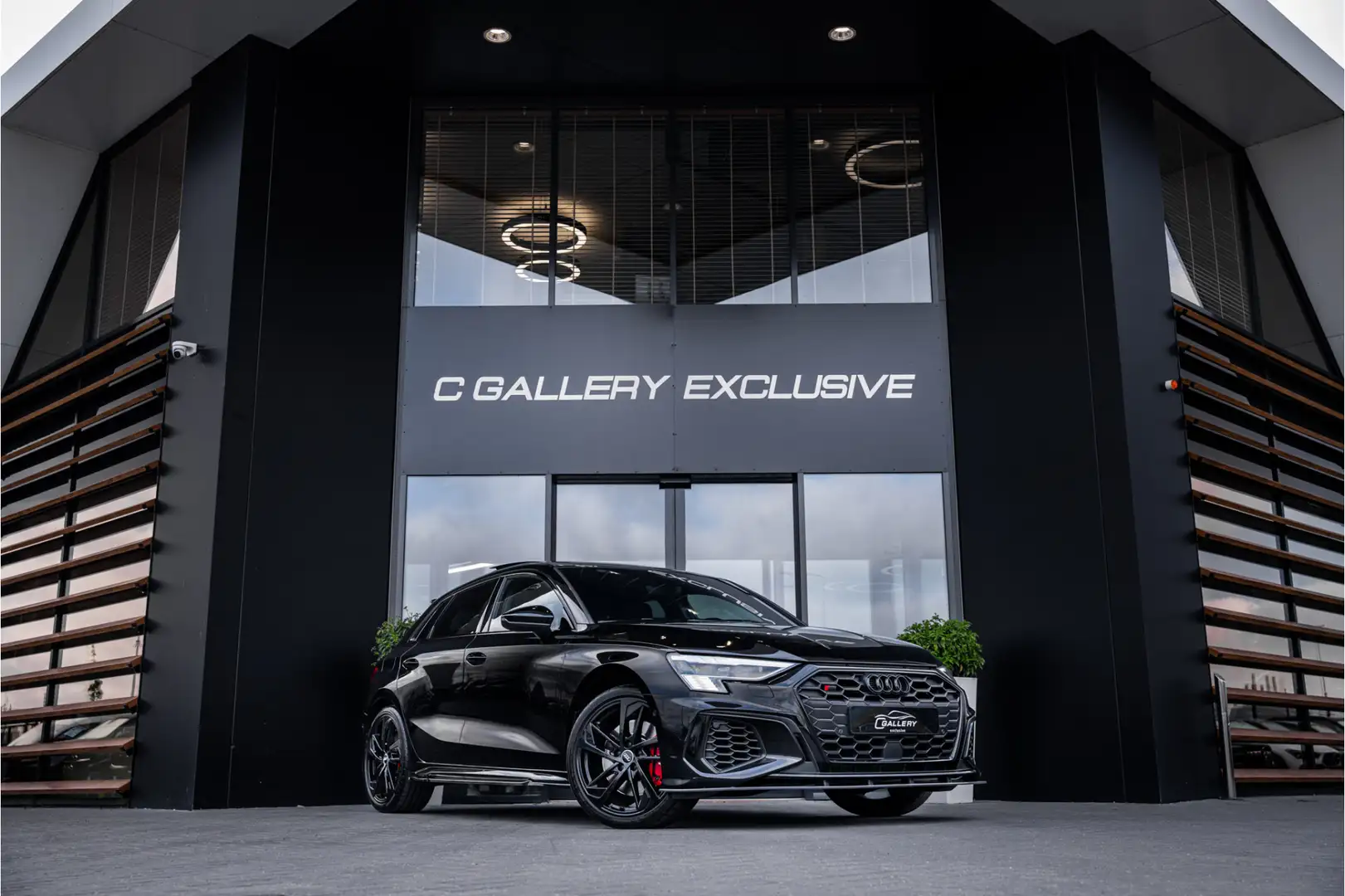 Audi S3 Sportback 2.0 TFSI quattro | Panorama | B&O | Memo Zwart - 1