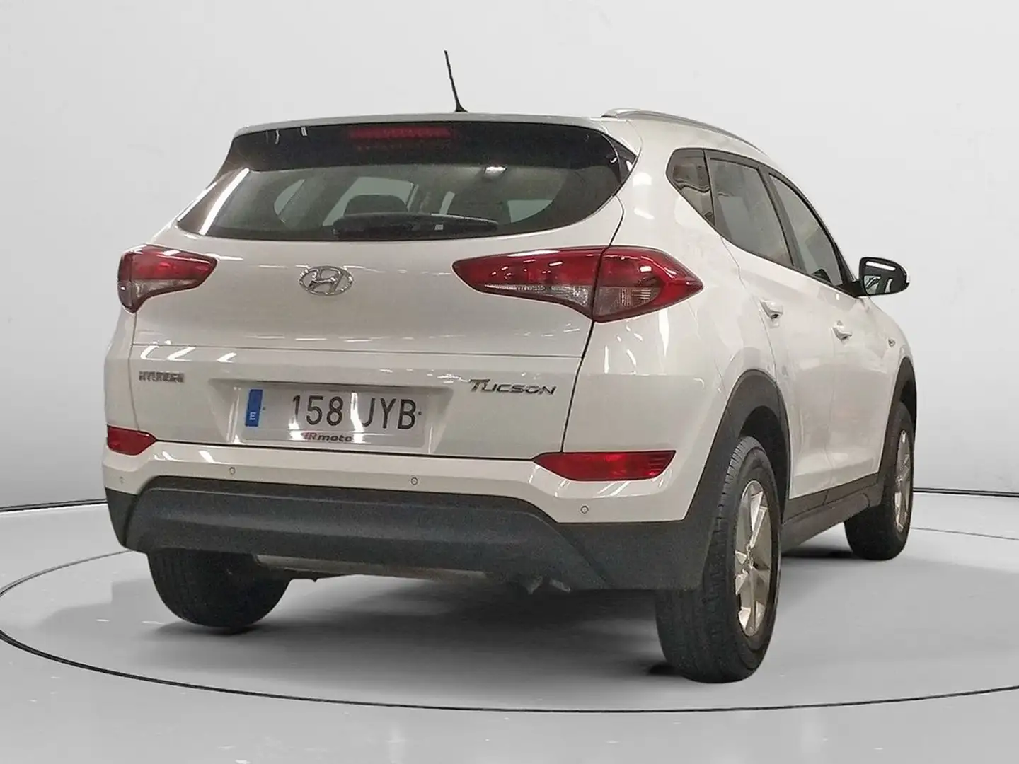 Hyundai TUCSON Essence BlueDrive 2WD Weiß - 2
